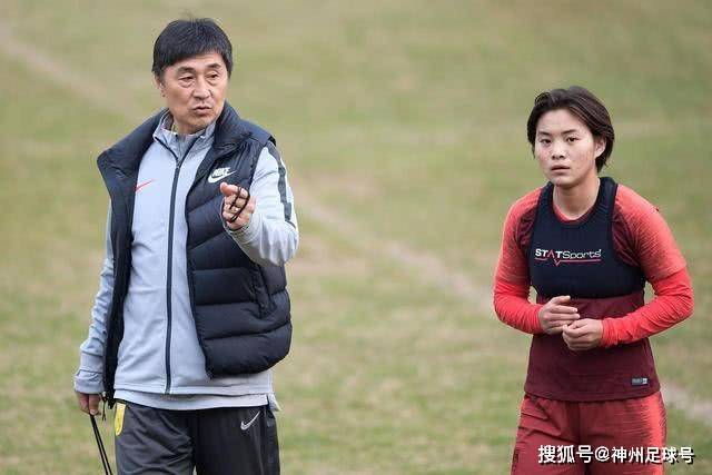 西海岸点球大战击败俄甲乌拉尔：李昊连扑两点球
